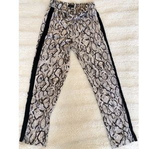 Dynamite snakeskin dress pants EUC